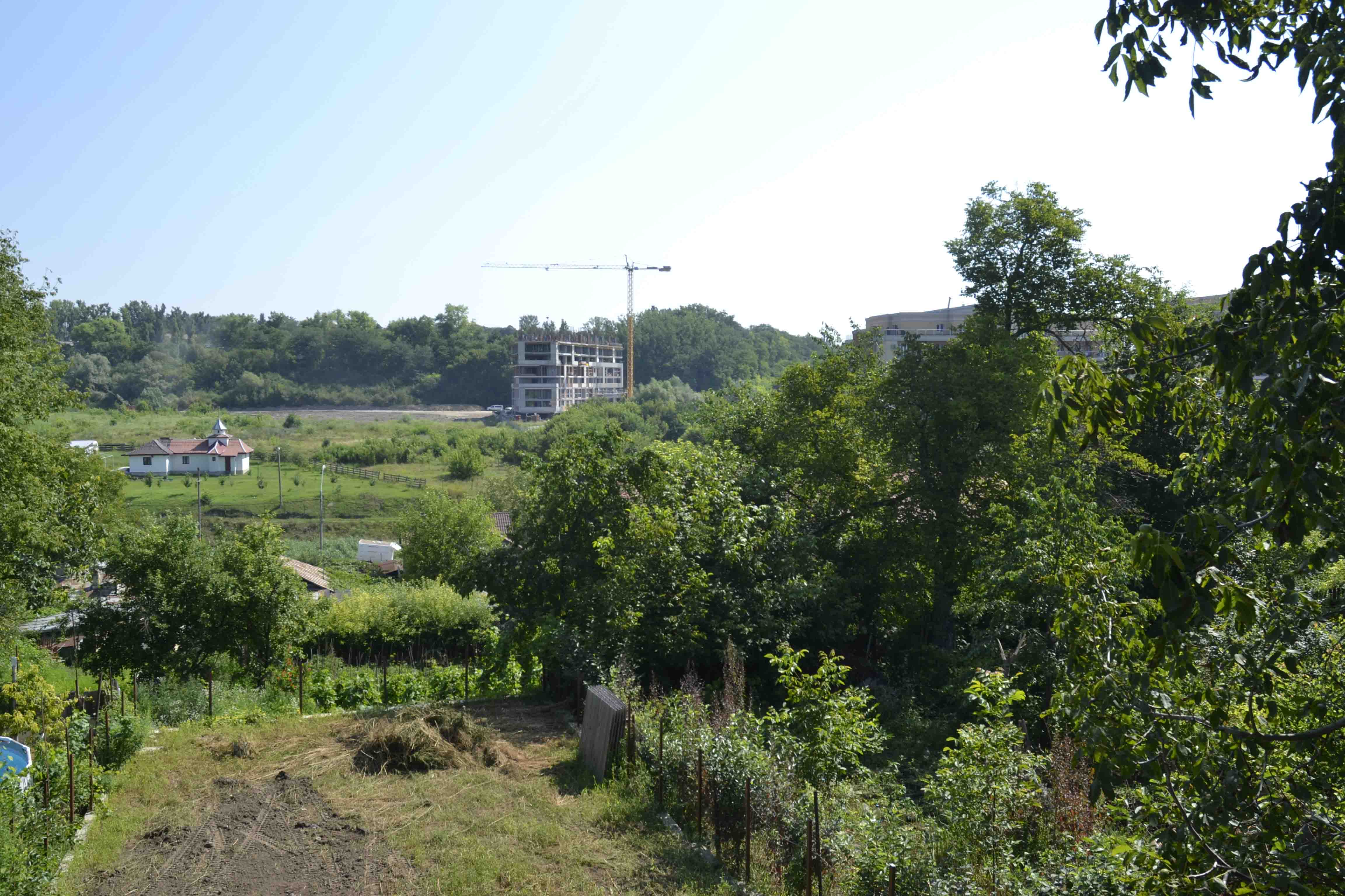 Poza cu vederea din casa.